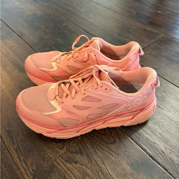 Hoka One Clifton L Orange Coral Athletic Shoes Size 10 - Picture 13 of 13